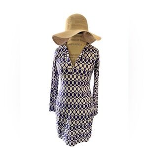 Diane Von Furstenberg Blue and Cream Patterned Dress | Size 6